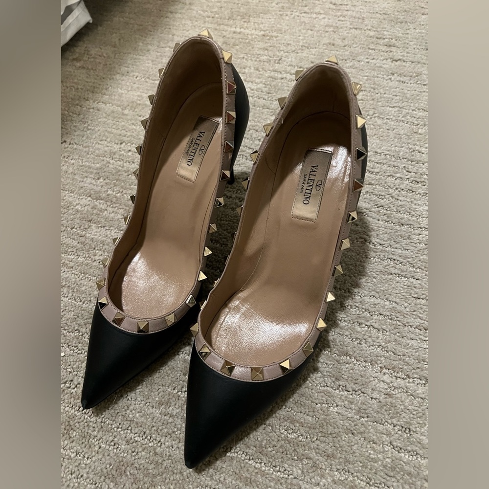 Valentino Rockstuds Size 9